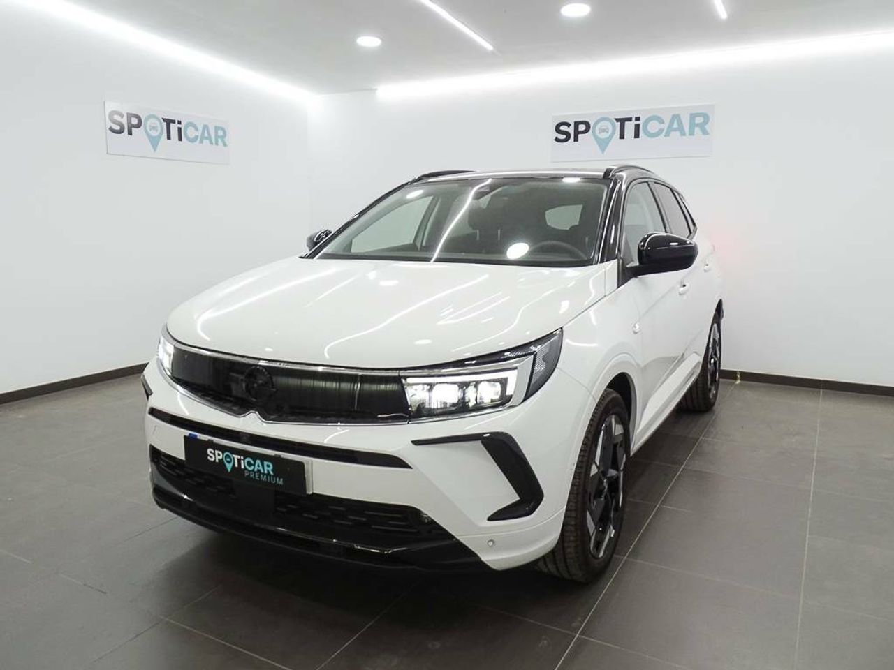 Cargador tipo c  de segunda mano - opel grandland 2023 /