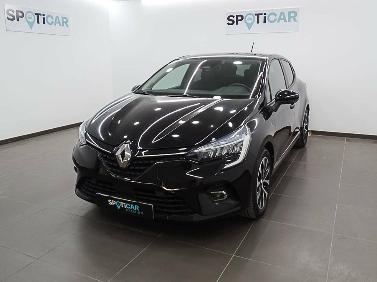 renault clio 2021 /