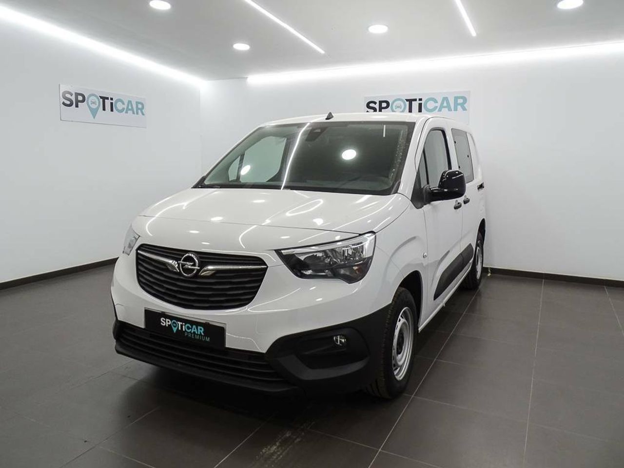 Opel combo 2023  de segunda mano - opel combo 2023 /