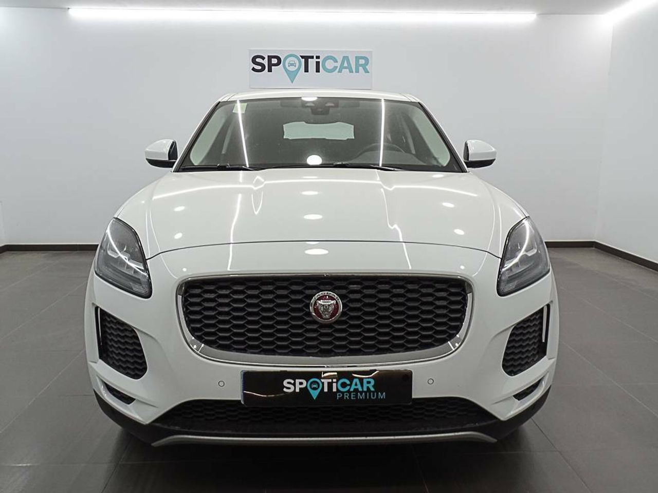 jaguar e-pace 2019 / foto grande (2)