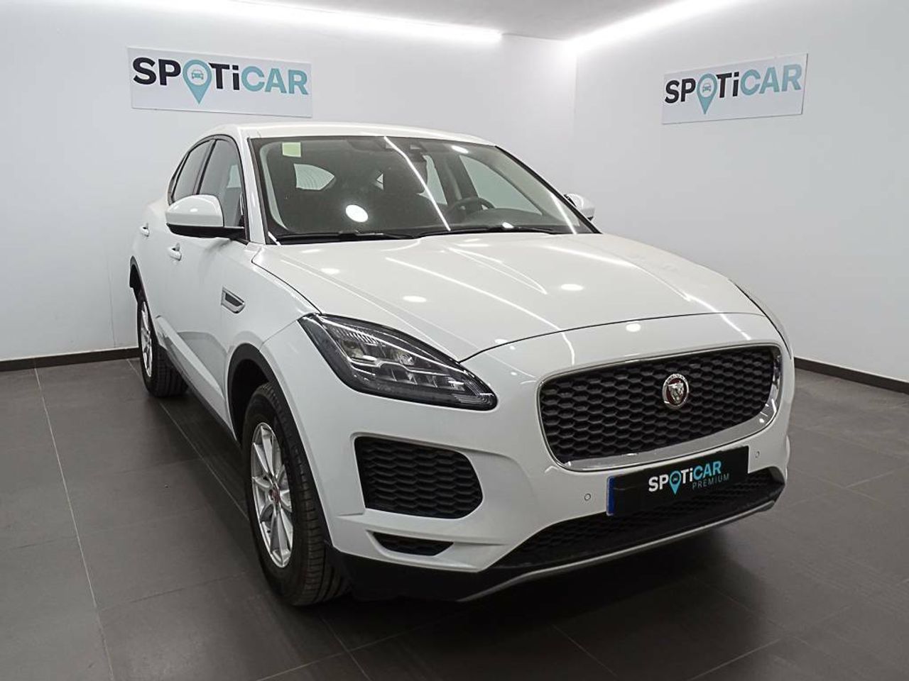 jaguar e-pace 2019 / foto grande (3)