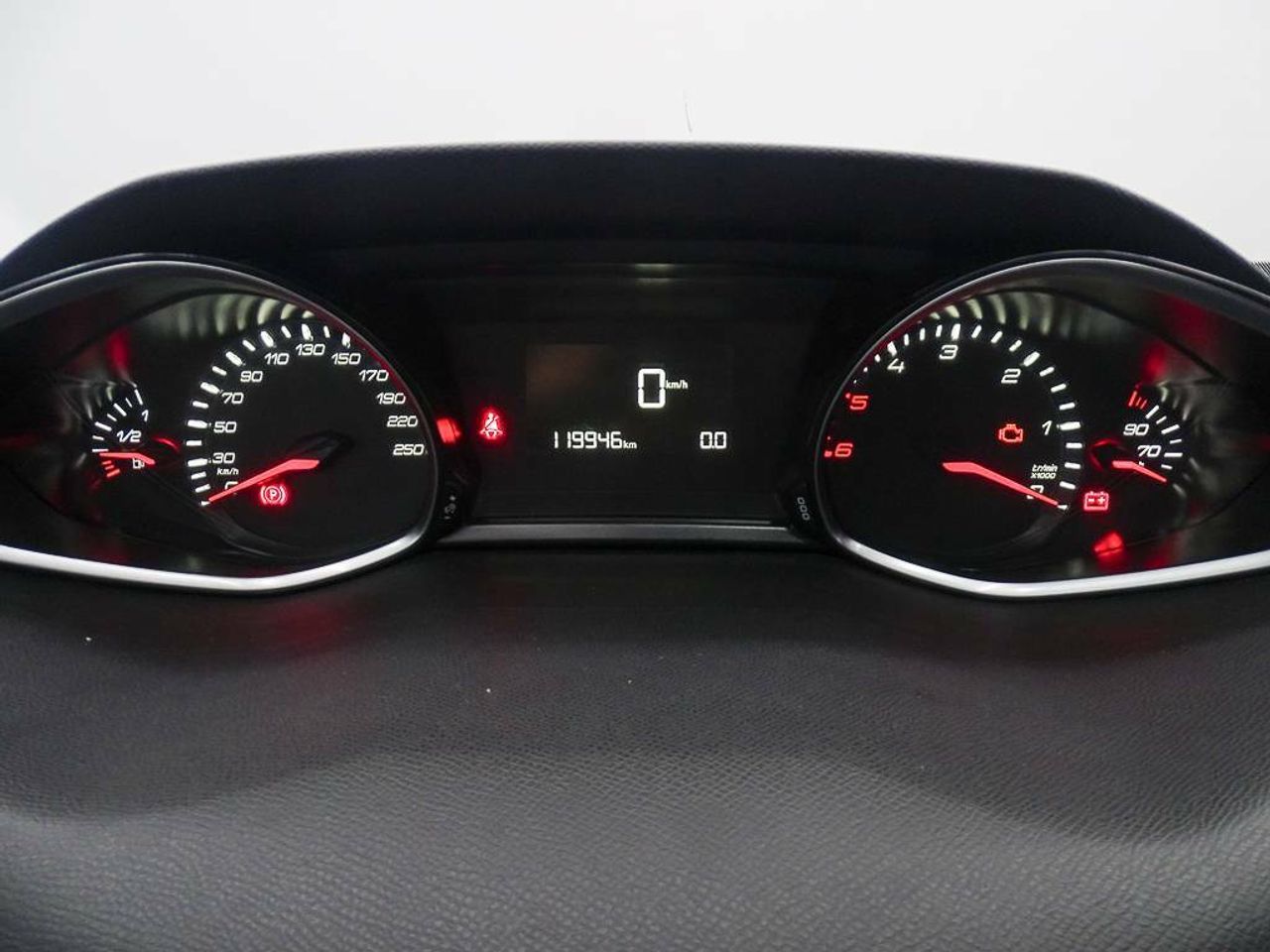 Peugeot 308 5p  1.6 BlueHDi 100 Style - foto 17