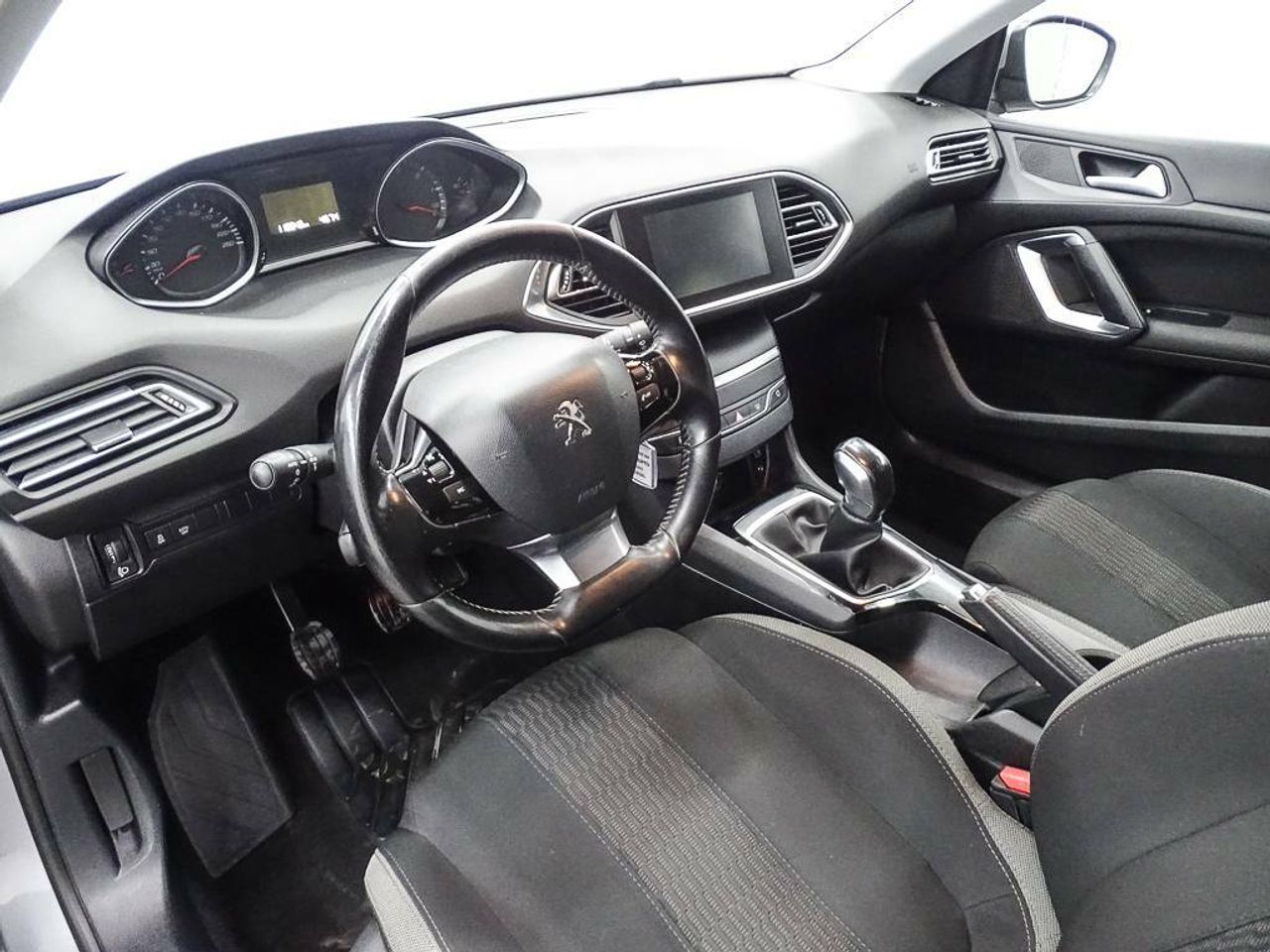 Peugeot 308 5p  1.6 BlueHDi 100 Style - foto 12