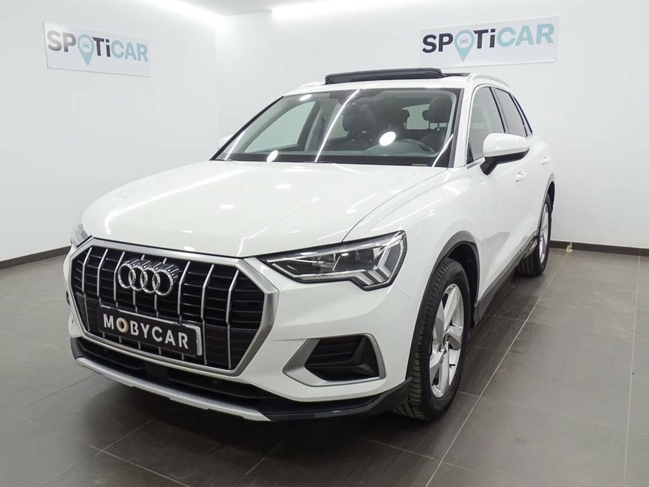 audi q3 2021 /
