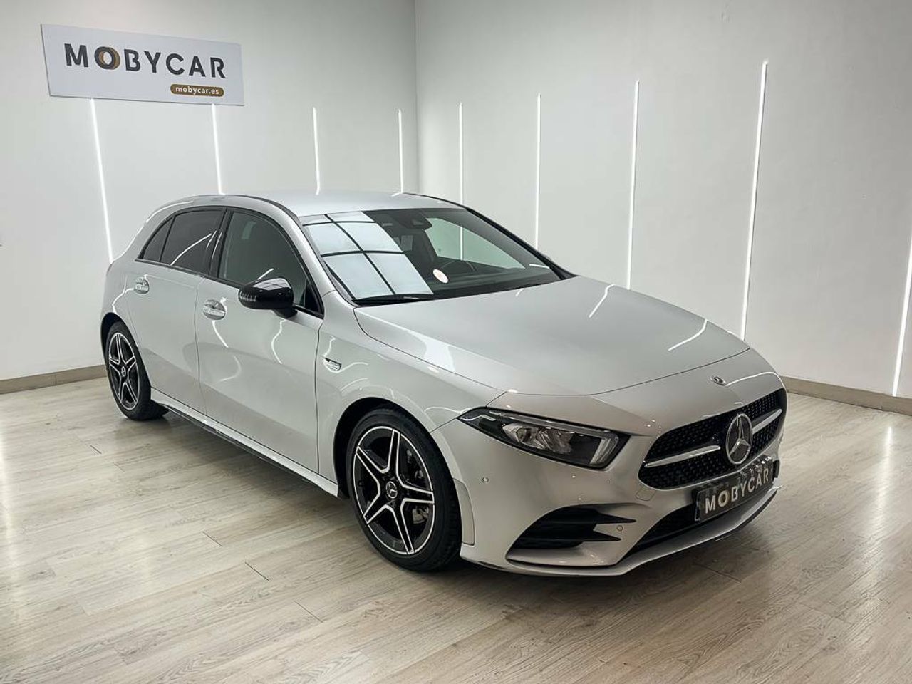 mercedes clase a 2021 / foto grande (3)
