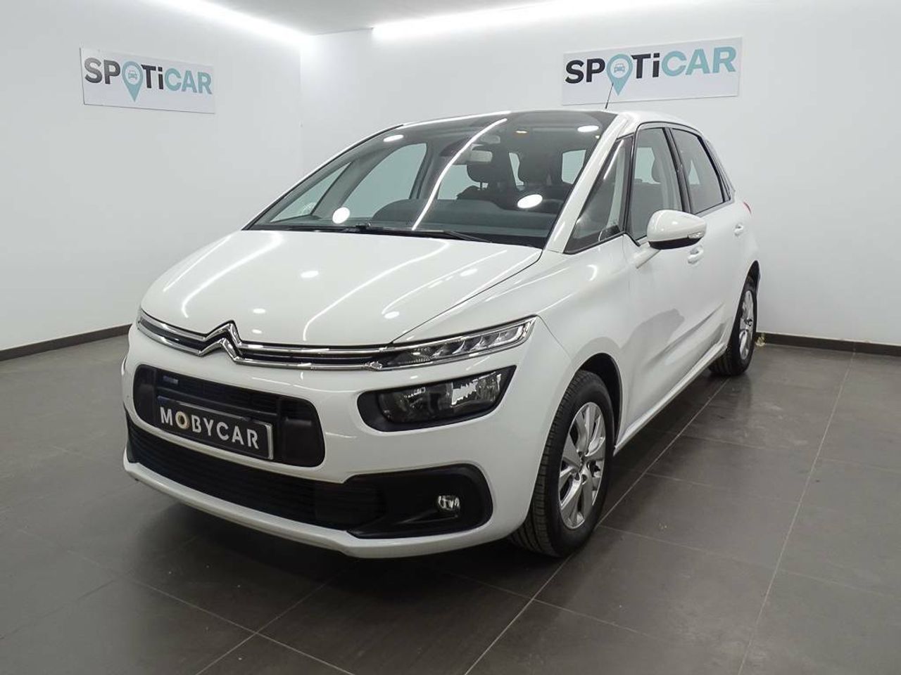 Dacia duster con luces antiniebla  de segunda mano - citroën c4 picasso 2017 /