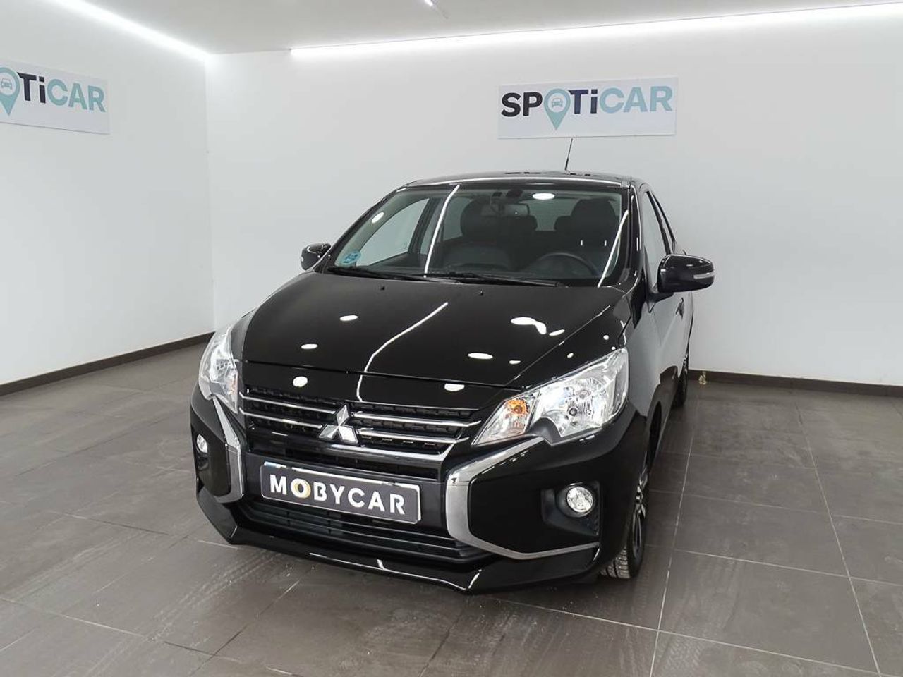 Foto mitsubishi space star 2023 /