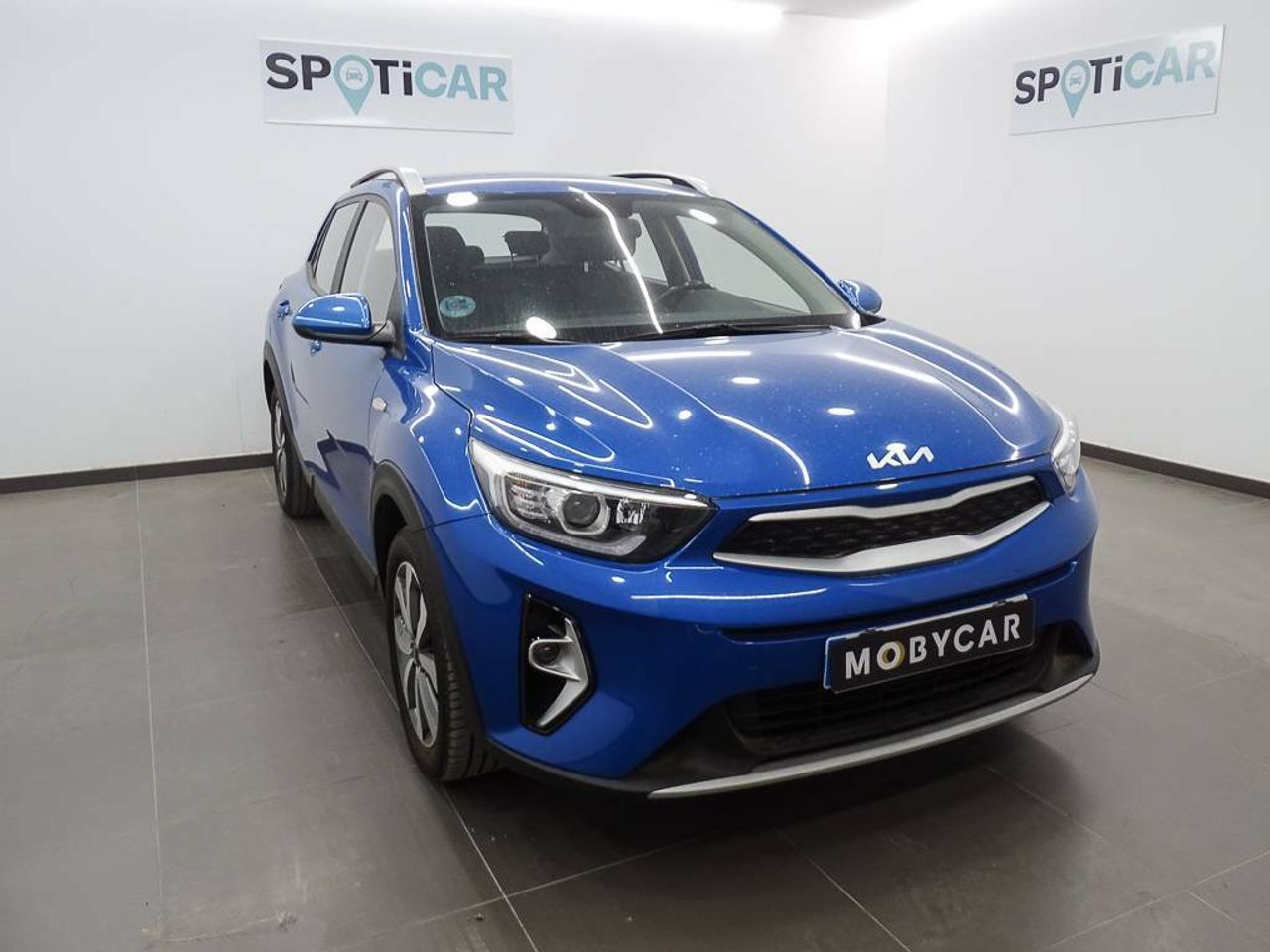 kia stonic 2023 / foto grande (3)