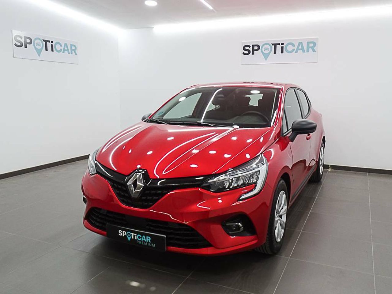 renault clio 2021 /