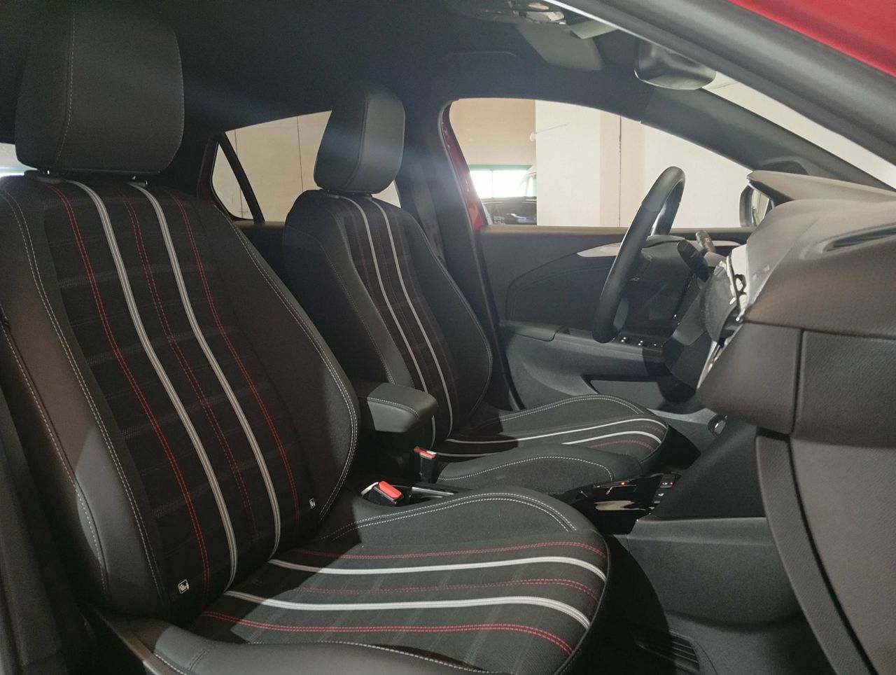 Opel Corsa 50kWh GS-Line-e - foto 37