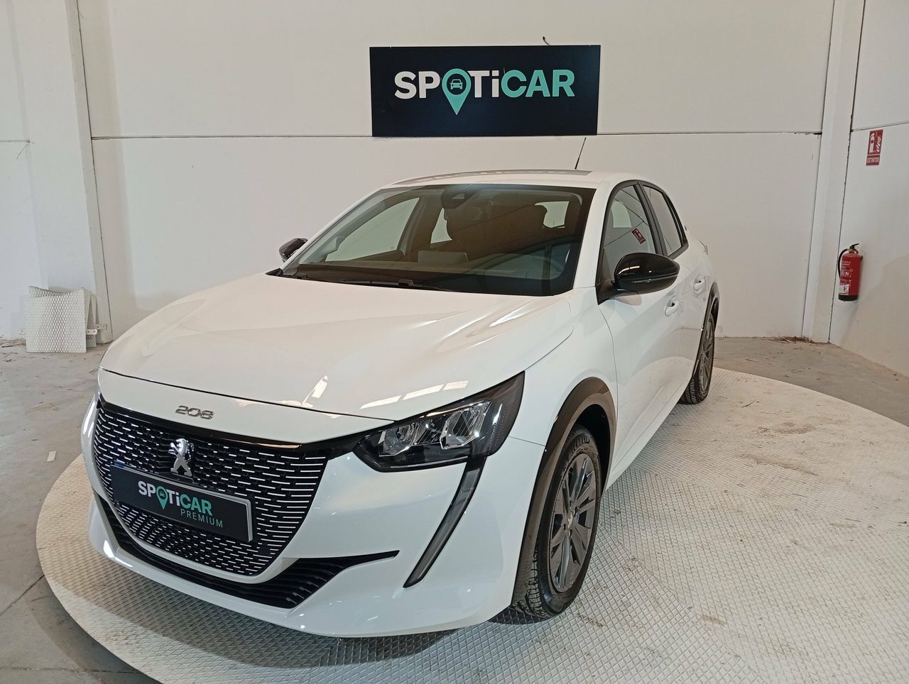 peugeot 208 2023 /