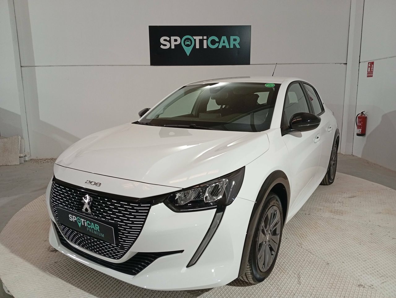 peugeot 208 2023 /