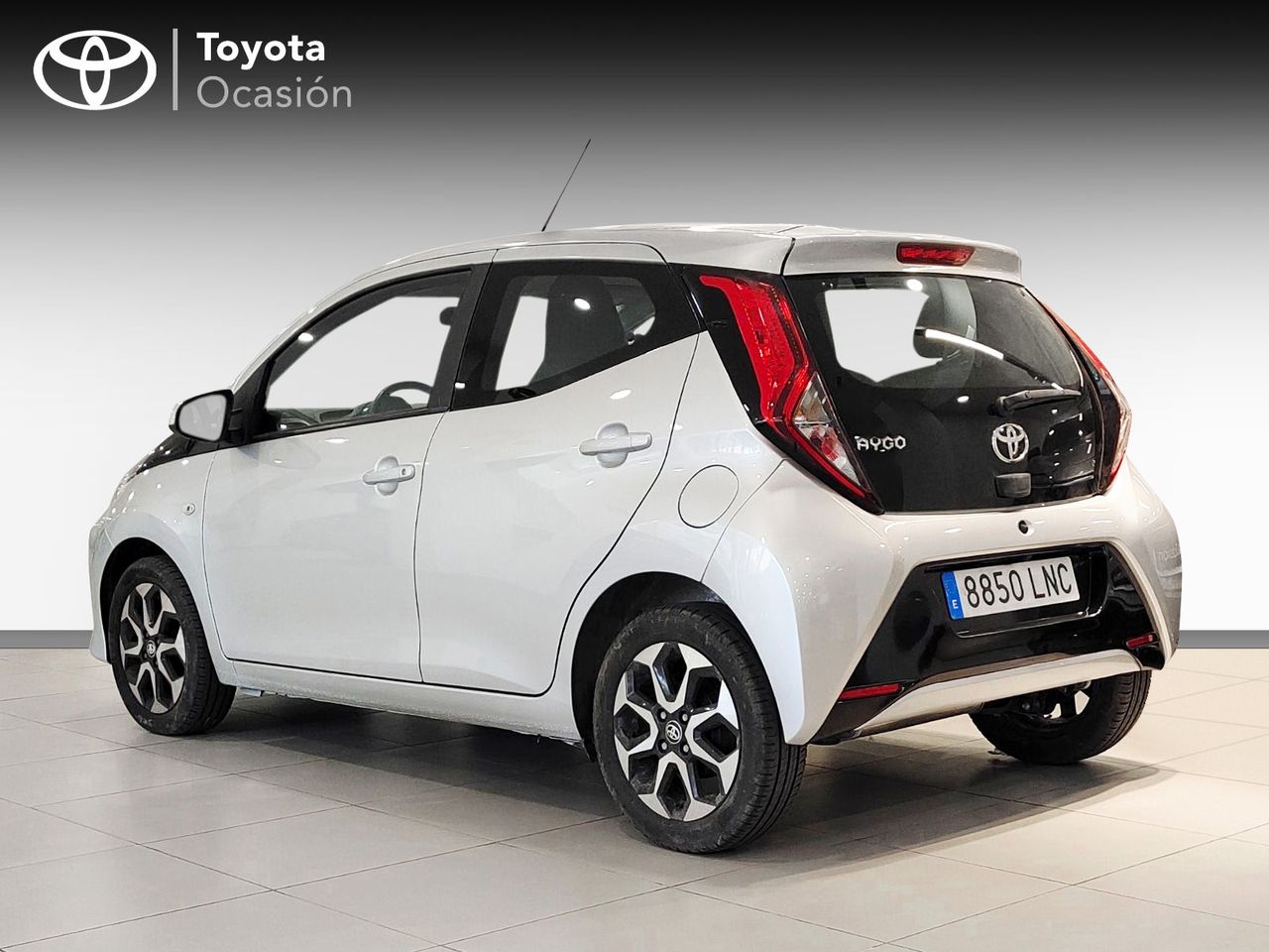 toyota aygo 2021 / foto grande (2)