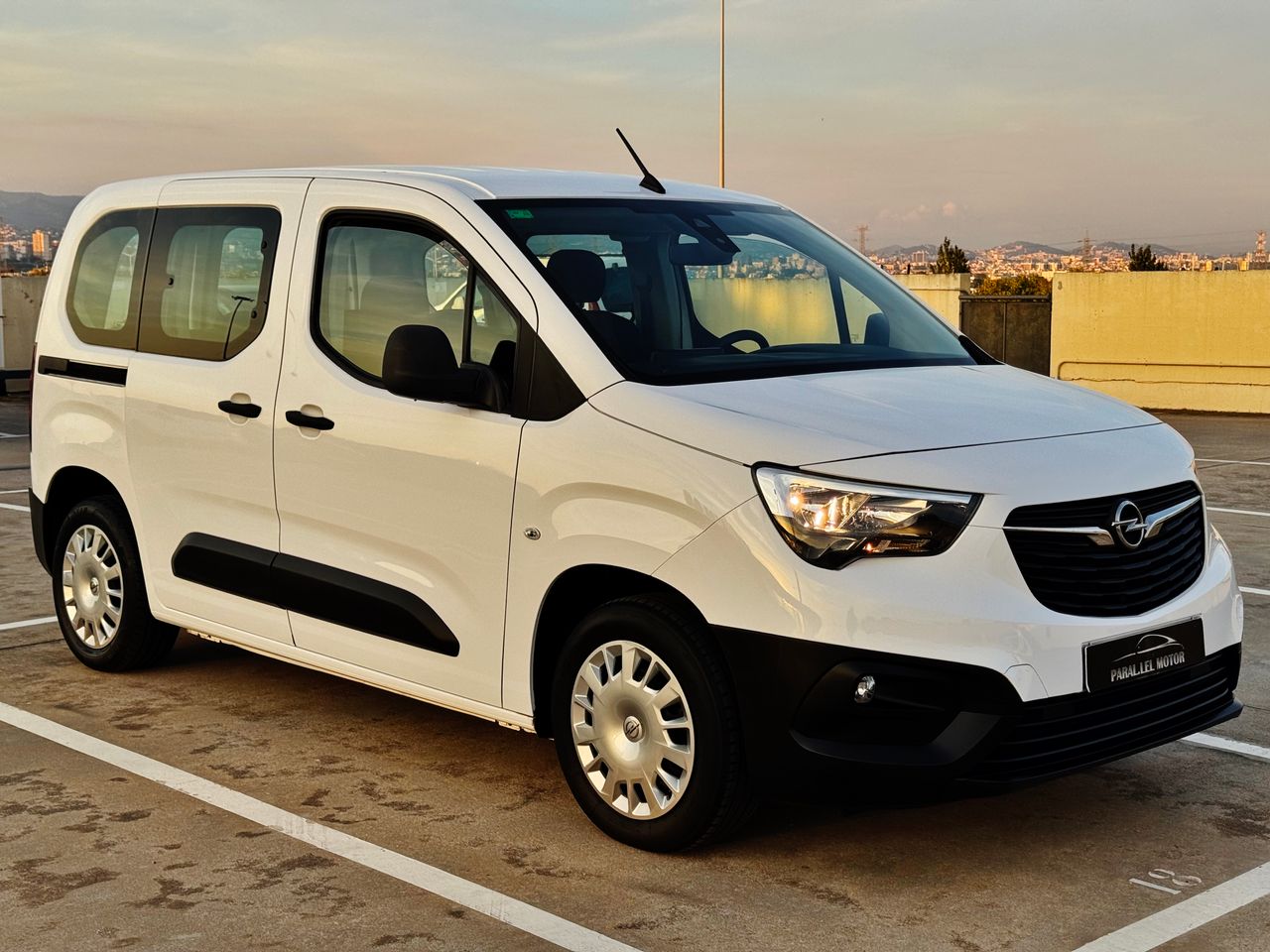 opel combo 2019 /