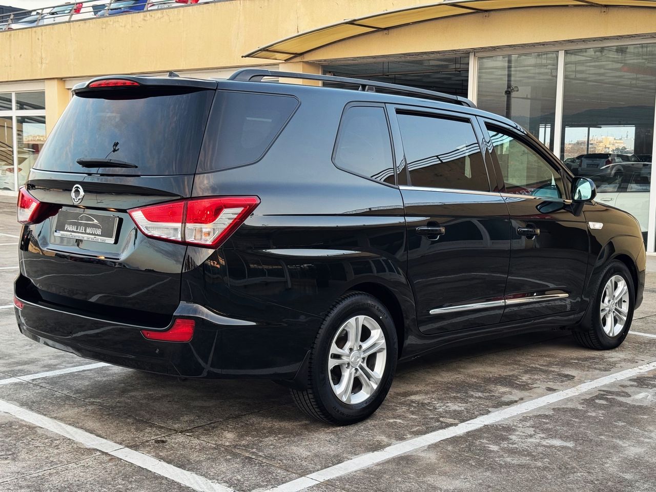 ssangyong rodius 2017 / foto grande (3)