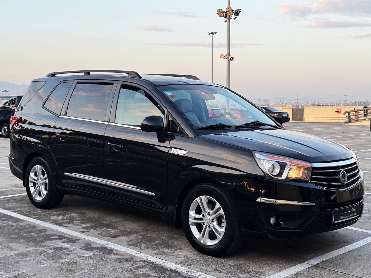 Foto ssangyong rodius 2017 /