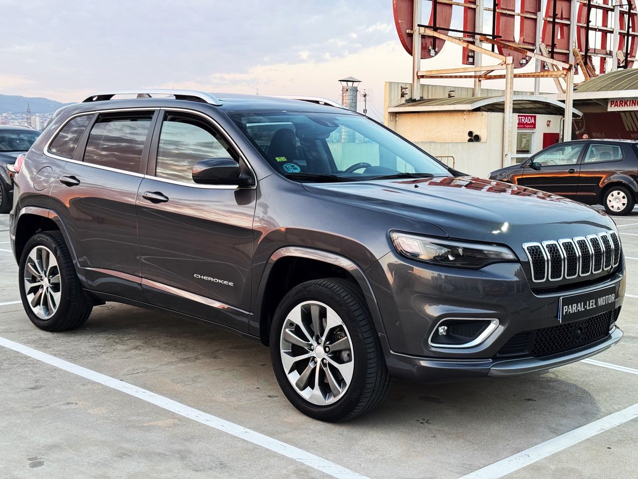 Foto jeep cherokee 2020 /