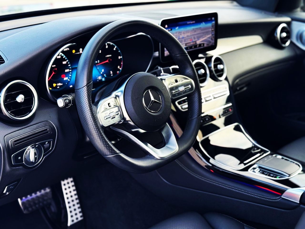 mercedes glc 2020 / foto grande (2)