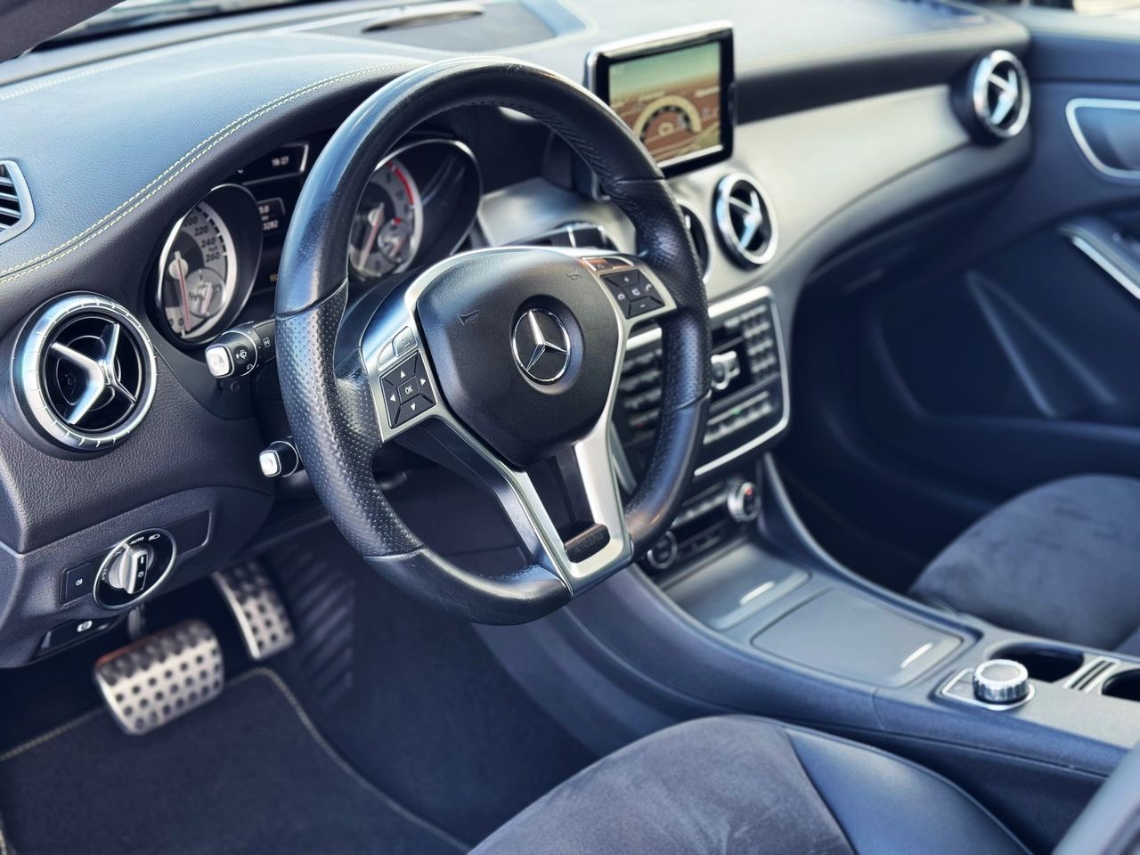 mercedes clase cla 2014 / foto grande (2)