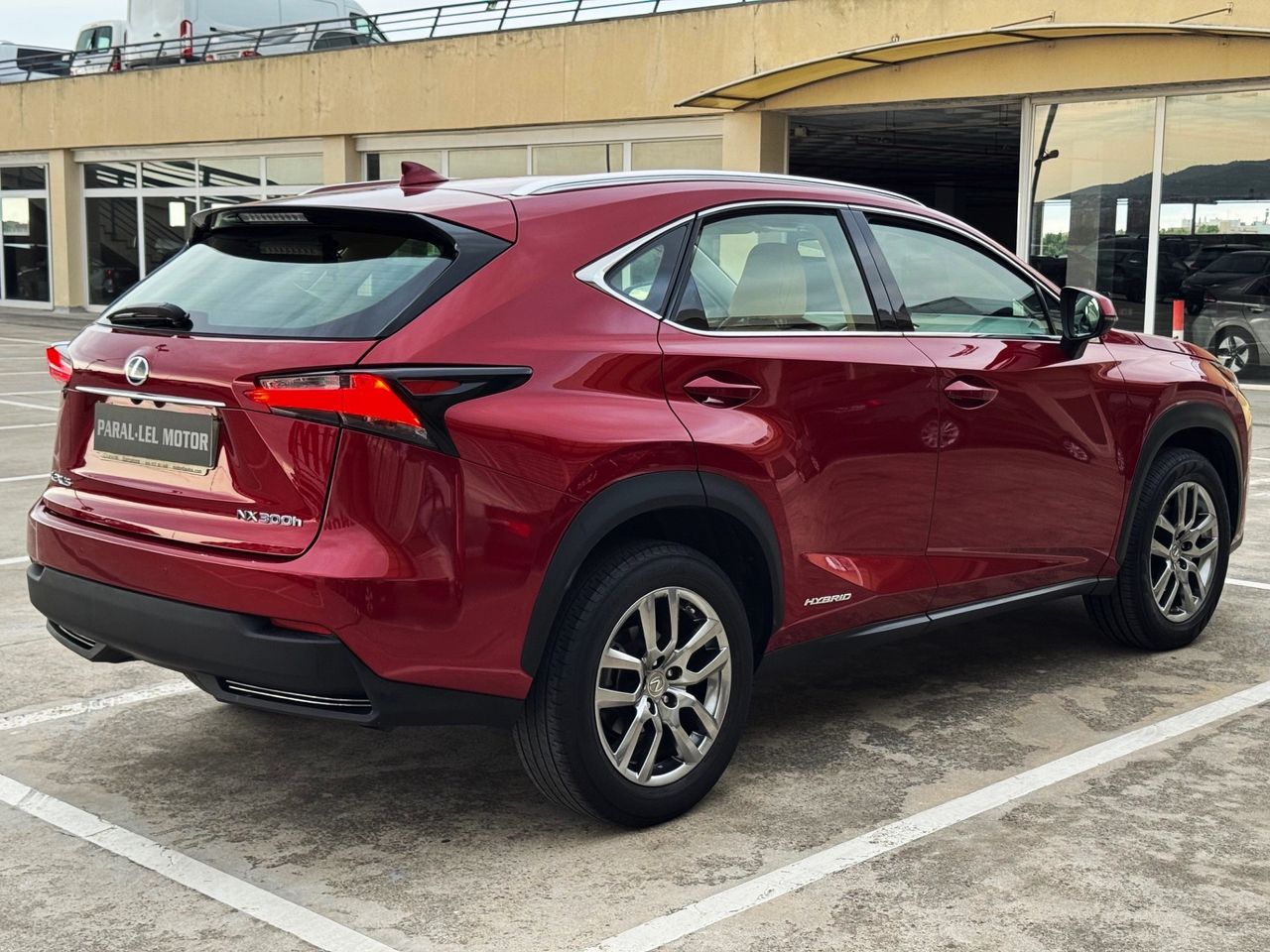 lexus nx 2016 / foto grande (3)