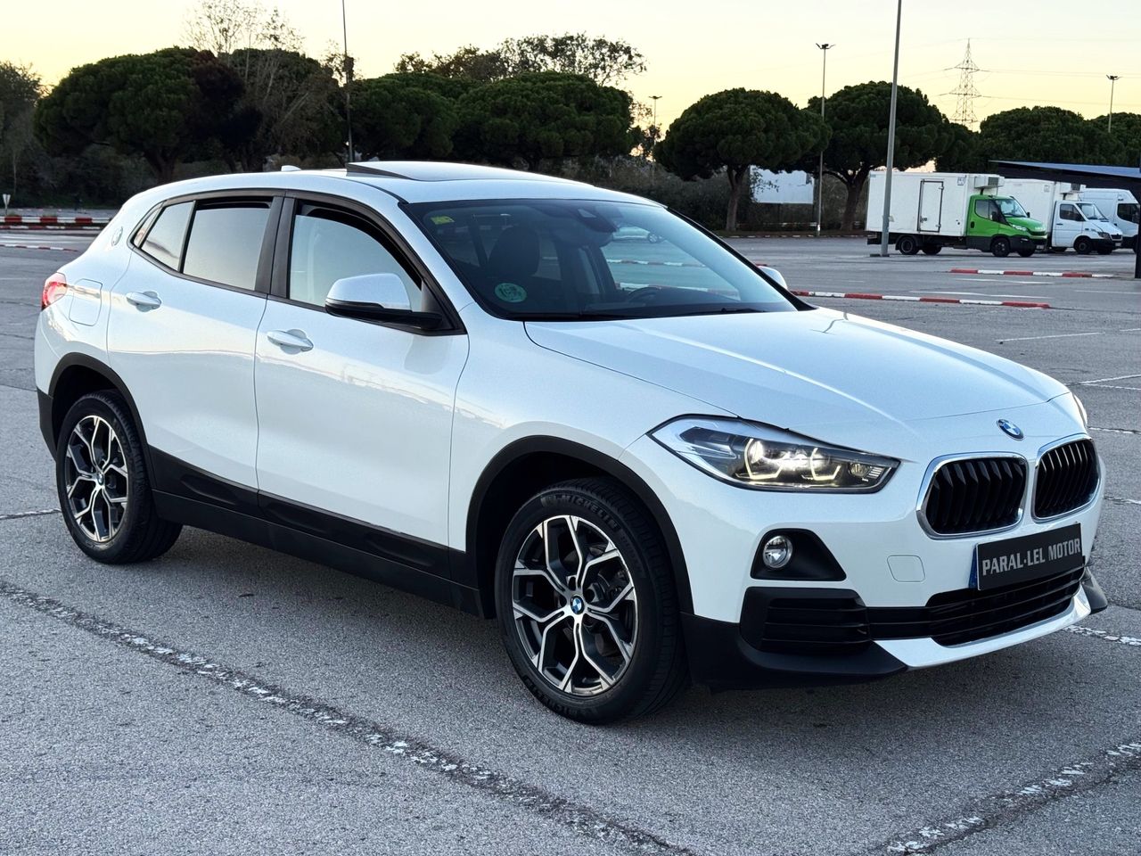 BMW X2 SDrive 18i "ADVANTAGE" 140cv AUT con TECHO PANORAMICO, NAVEGADOR...
