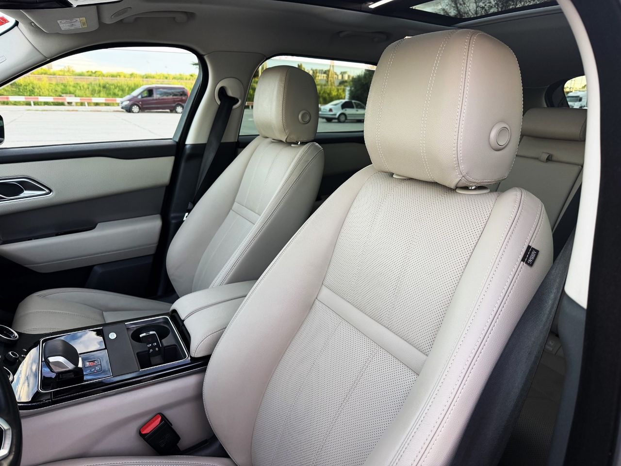 Land-Rover Range Rover Velar D200 MHEV 4WD Auto S - foto 4