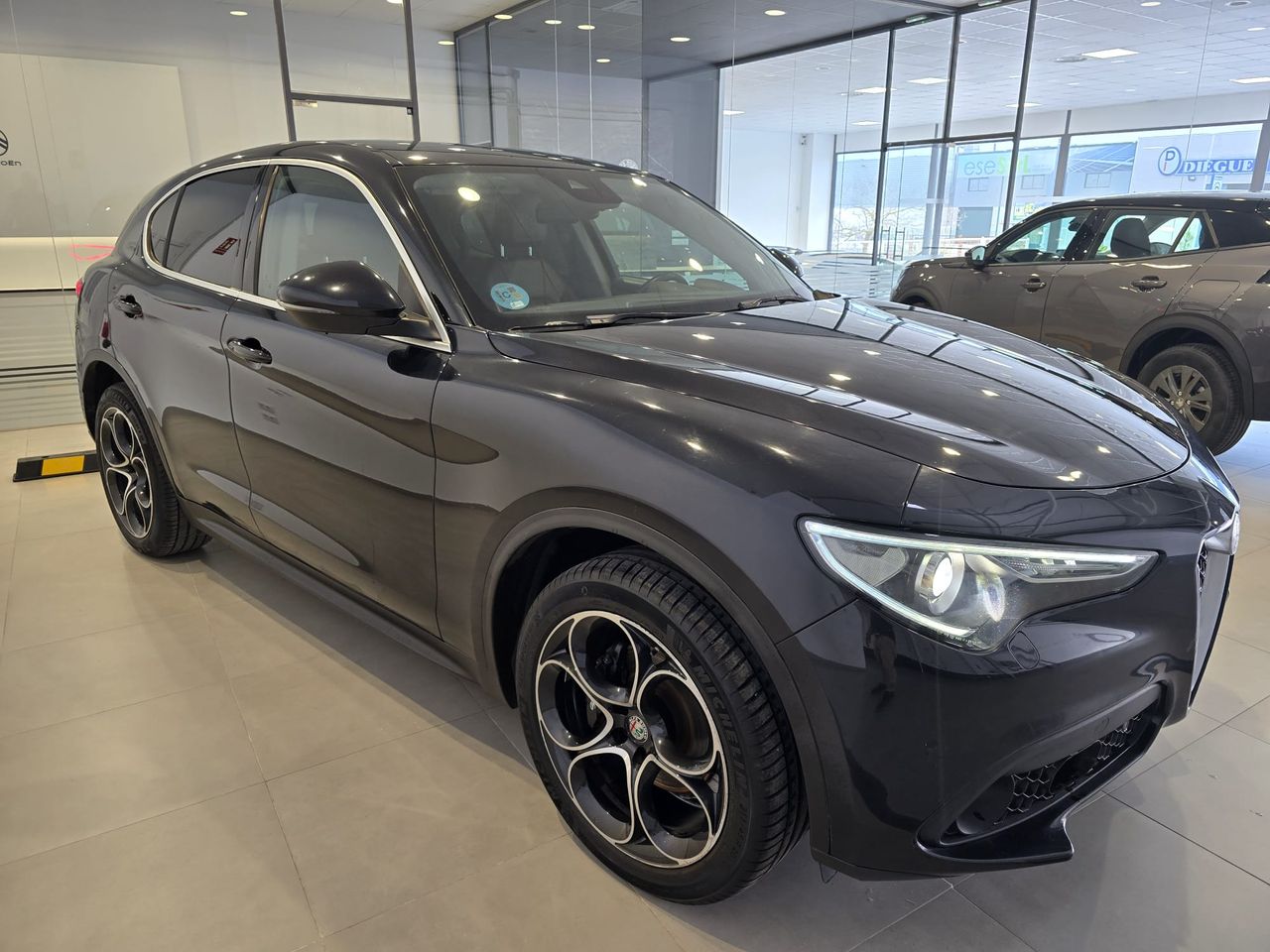 alfa romeo stelvio 2020 / foto grande (3)
