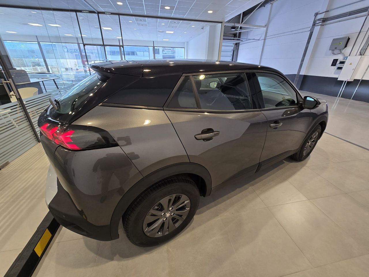 peugeot 2008 2022 / foto grande (2)
