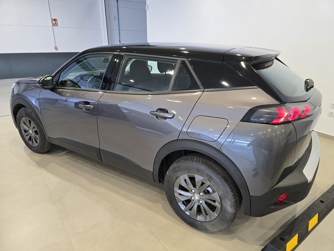 peugeot 2008 2022 / foto grande (3)