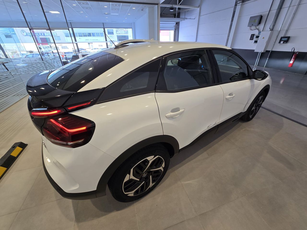 citroën c4 2022 / foto grande (3)