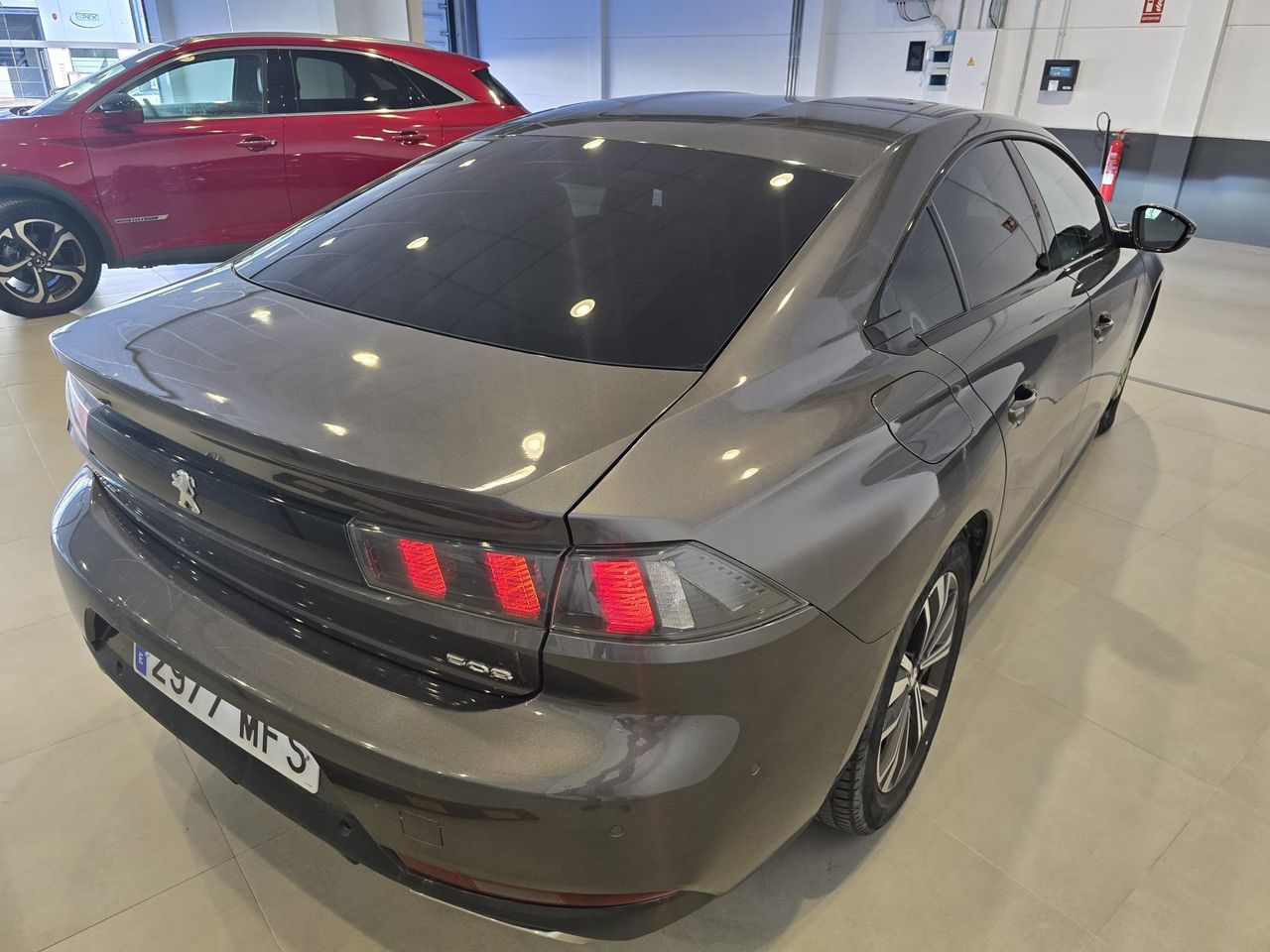 peugeot 508 2023 / foto grande (3)