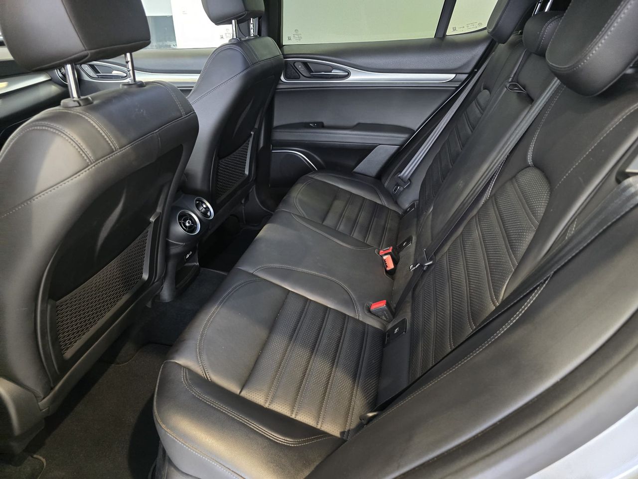 Alfa Romeo Stelvio 2.2 DIÉSEL 154KW (210CV) VELOCE Q4 - Foto 13