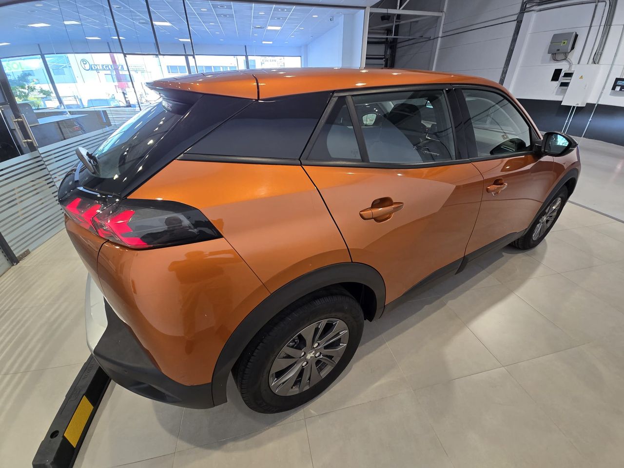 Peugeot 2008 Active Pack BlueHDI 81kW 110CV  - Foto 8