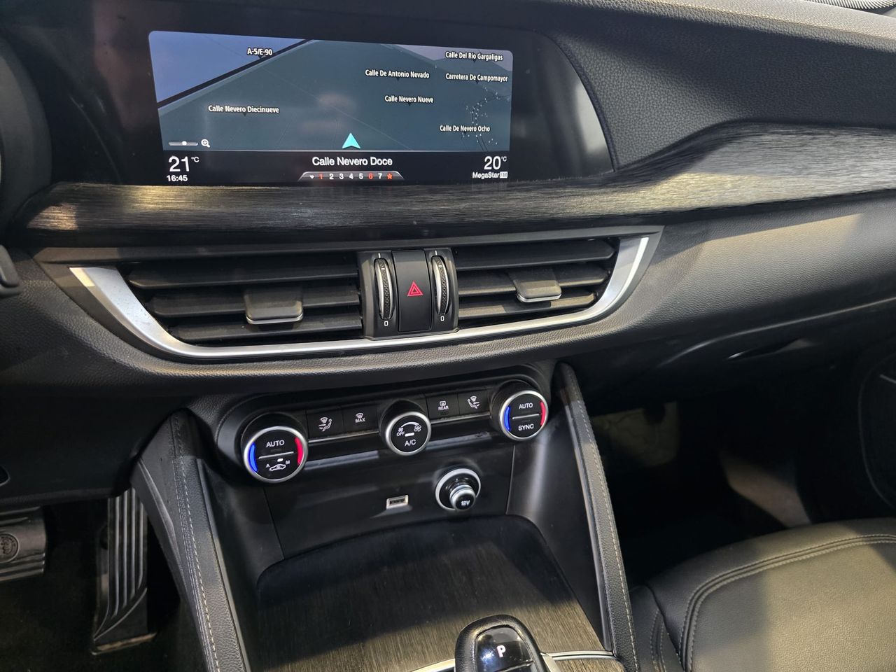 Alfa Romeo Stelvio 2.2 Diésel 154kW (210CV) Executive Q4 - Foto 13
