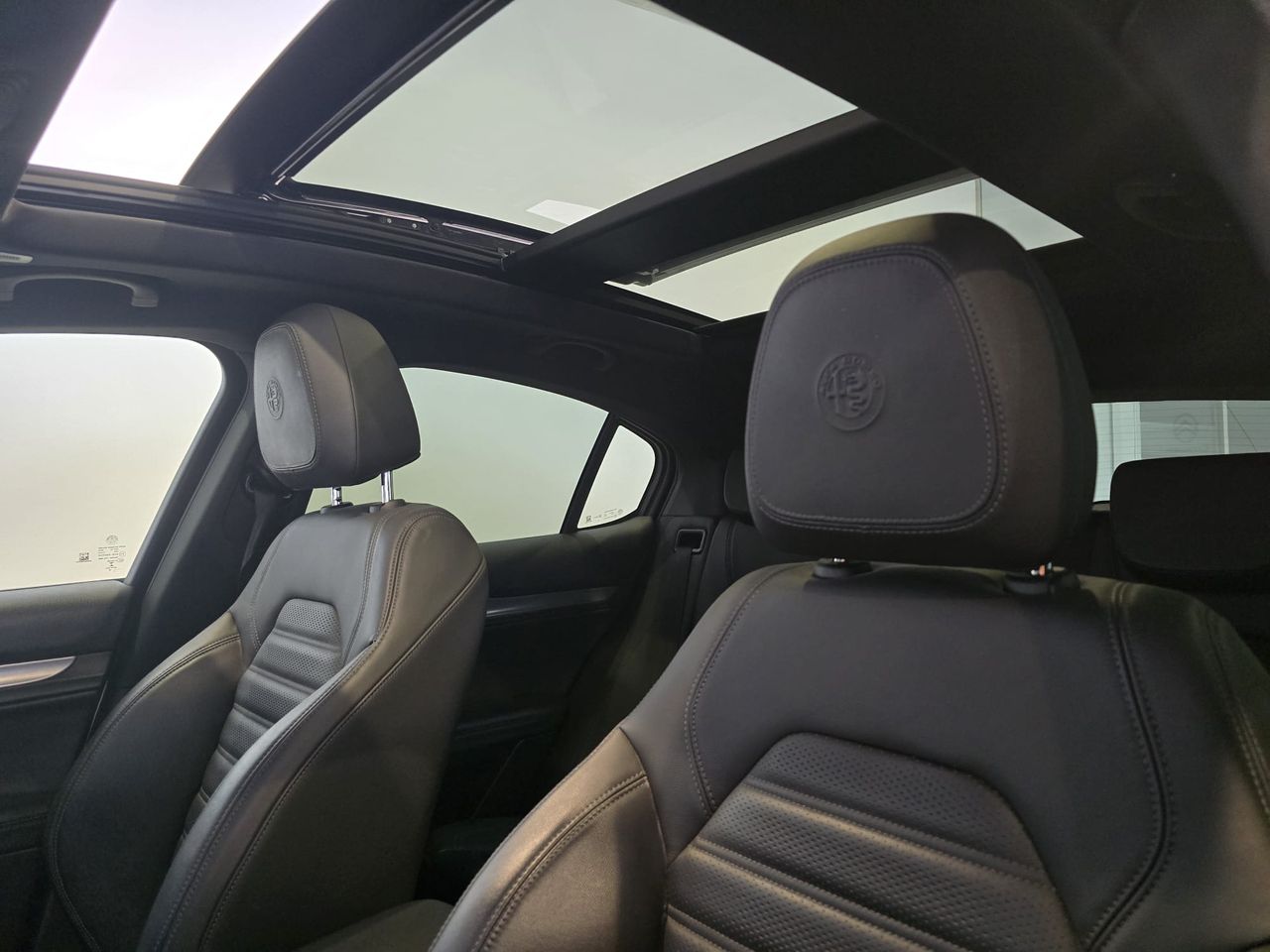 Alfa Romeo Stelvio 2.2 Diésel 154kW (210CV) Veloce - Foto 14