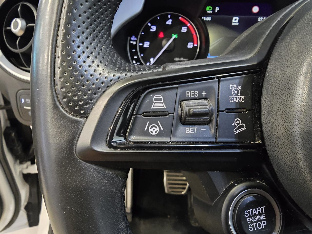 Alfa Romeo Stelvio 2.2 Diésel 154kW (210CV) Veloce - Foto 16