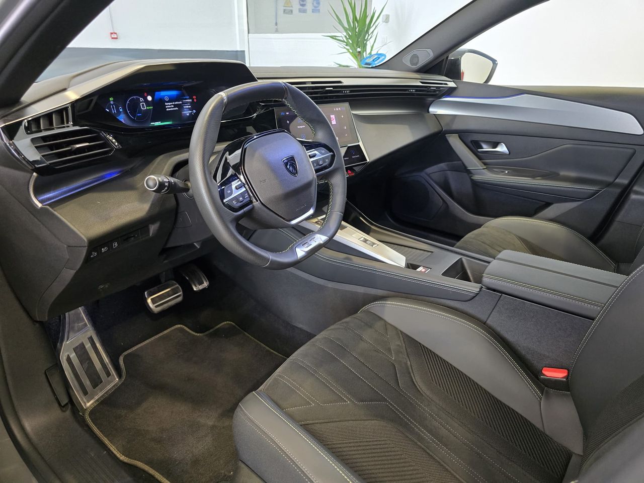 Peugeot 408 408 GT PHEV 180 e-EAT8  - Foto 19