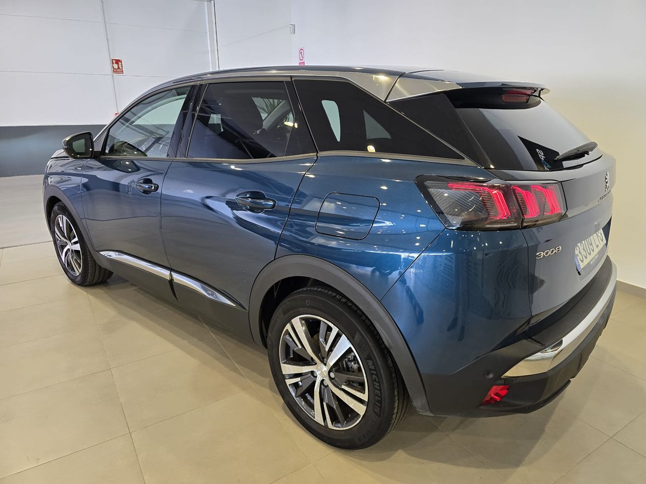 Peugeot 3008 Hybrid 3008 Allure PLUG-IN HYBRID 225 e-EAT8 - Foto 14