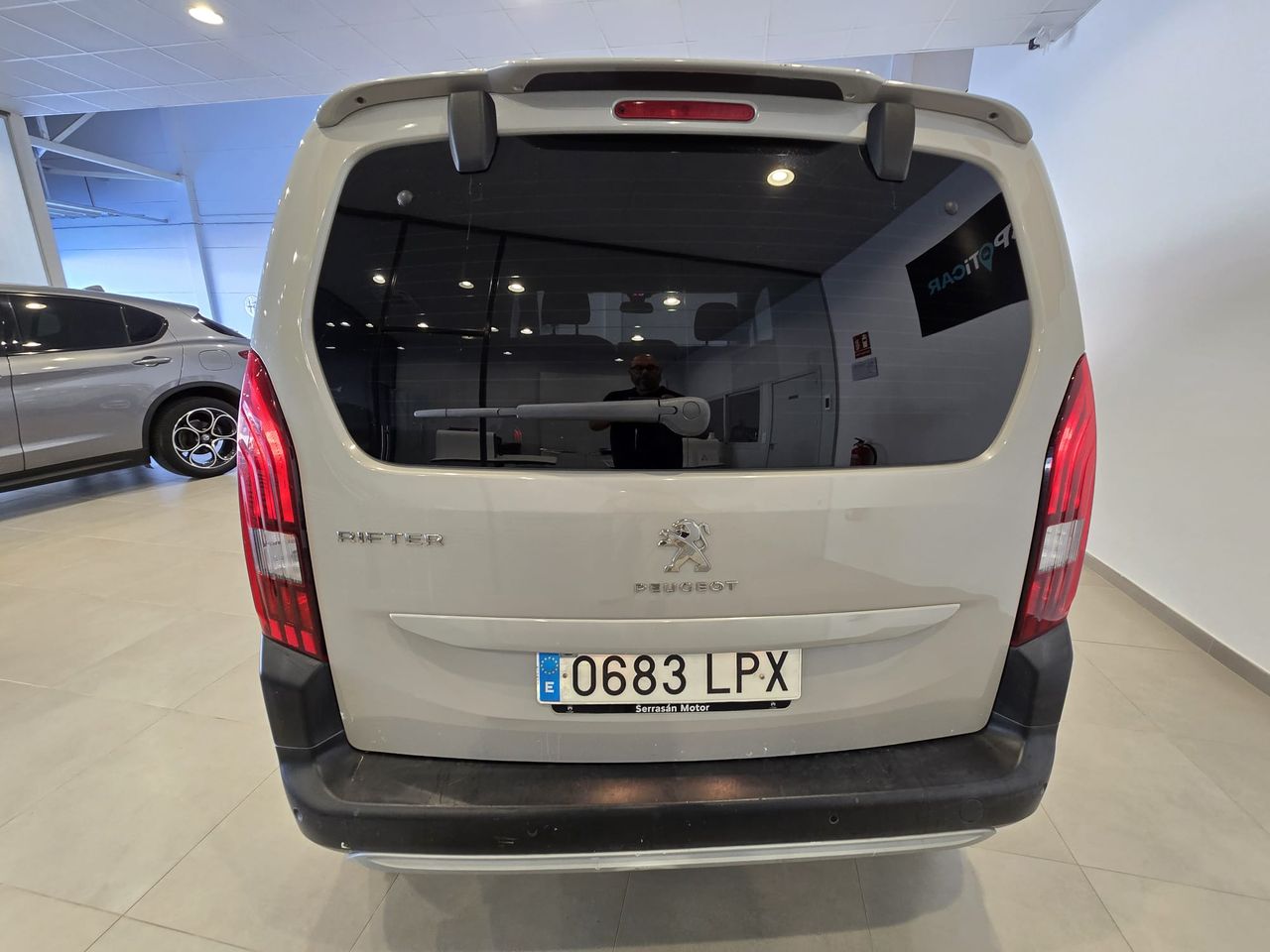Peugeot Rifter Allure Pack Standard BlueHDi 130 - Foto 5