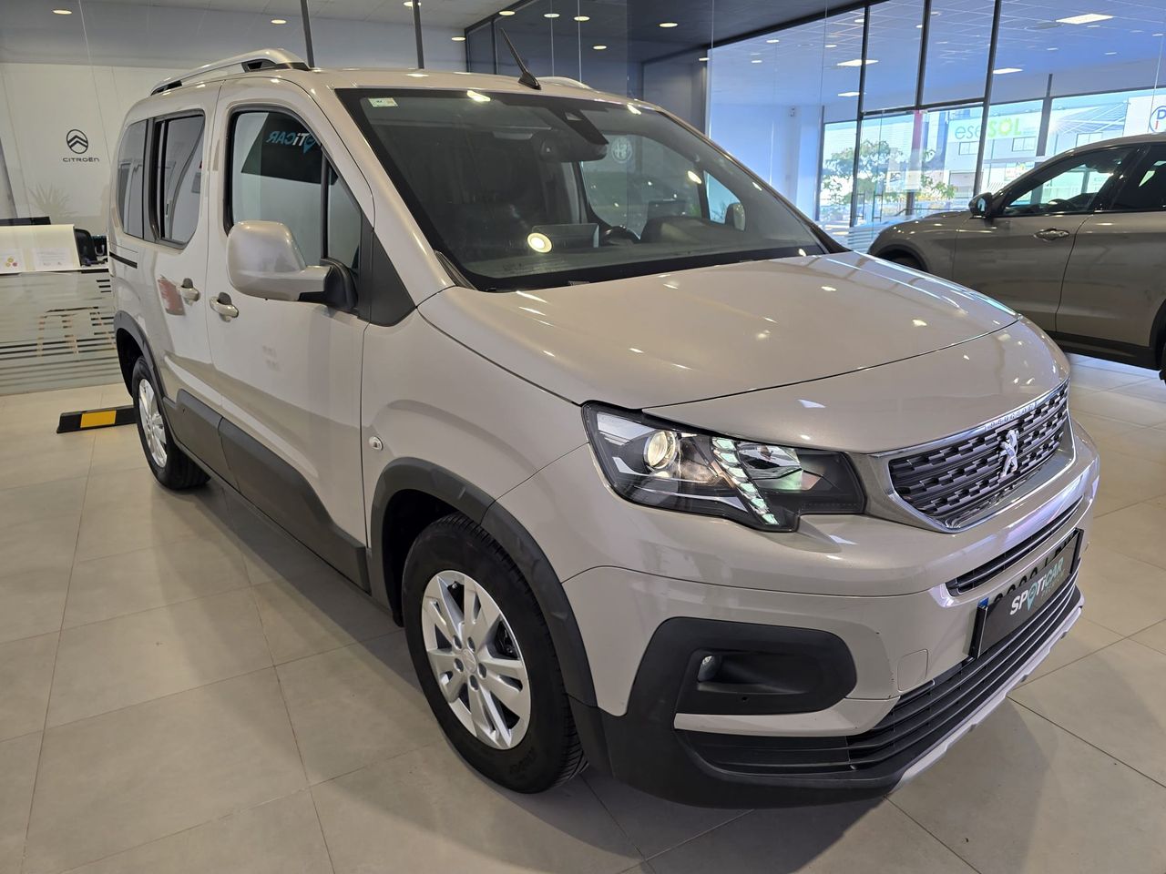 Peugeot Rifter Allure Pack Standard BlueHDi 130 - Foto 16