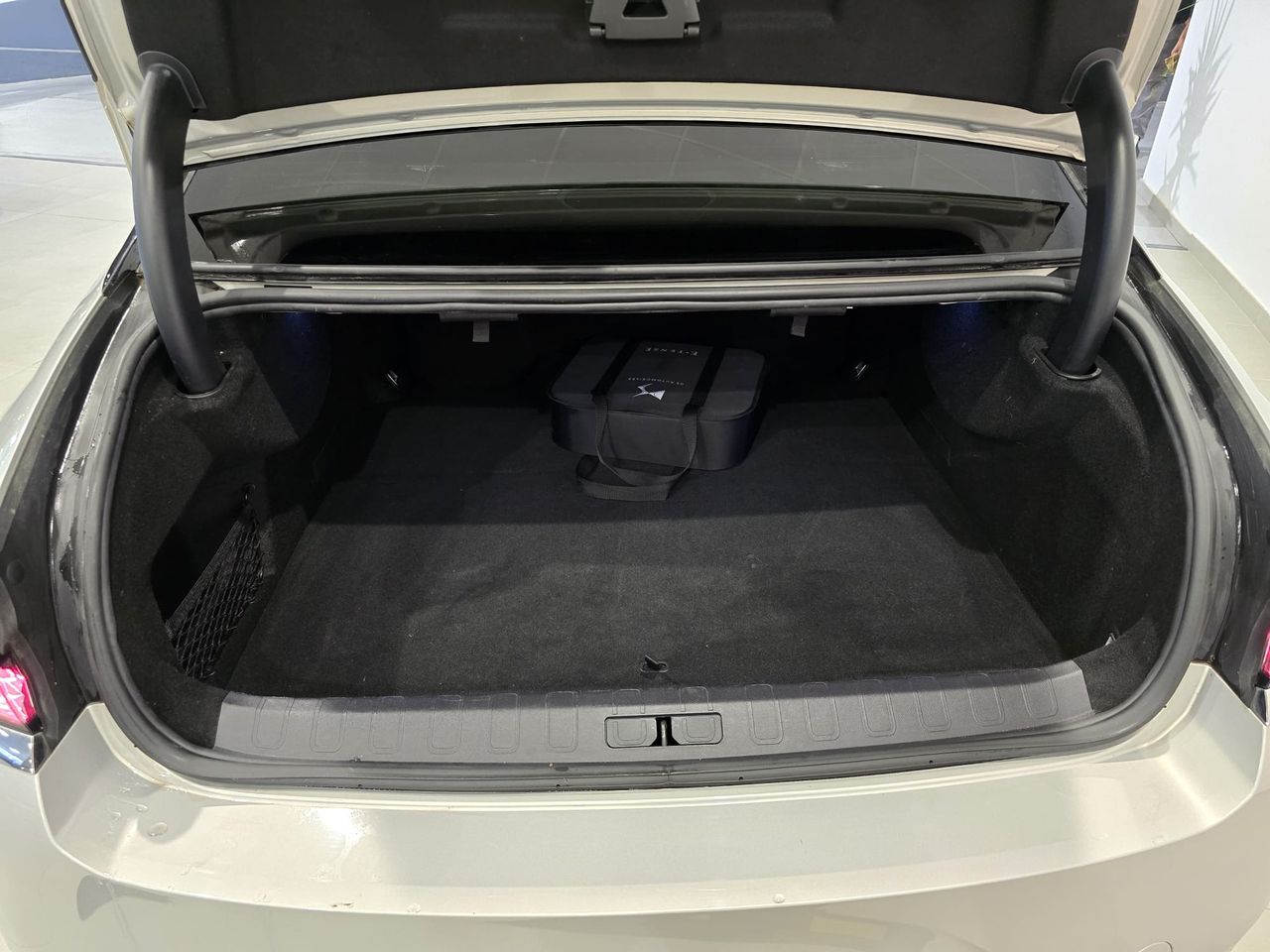 DS DS 9 E-TENSE 225 RIVOLI + - Foto 18