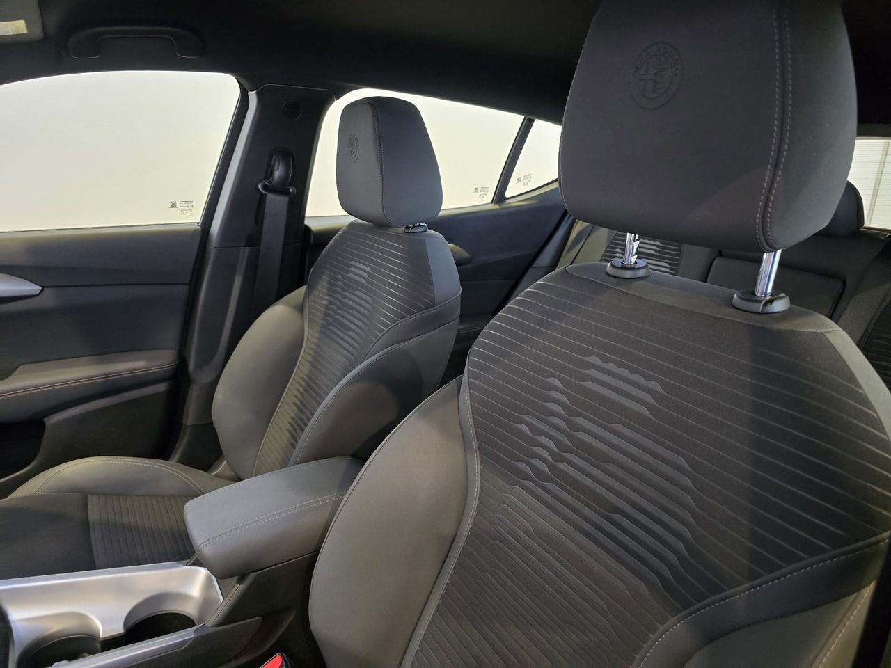 Alfa Romeo Tonale 1.5 Hybrid 130 TCT Sprint - Foto 13