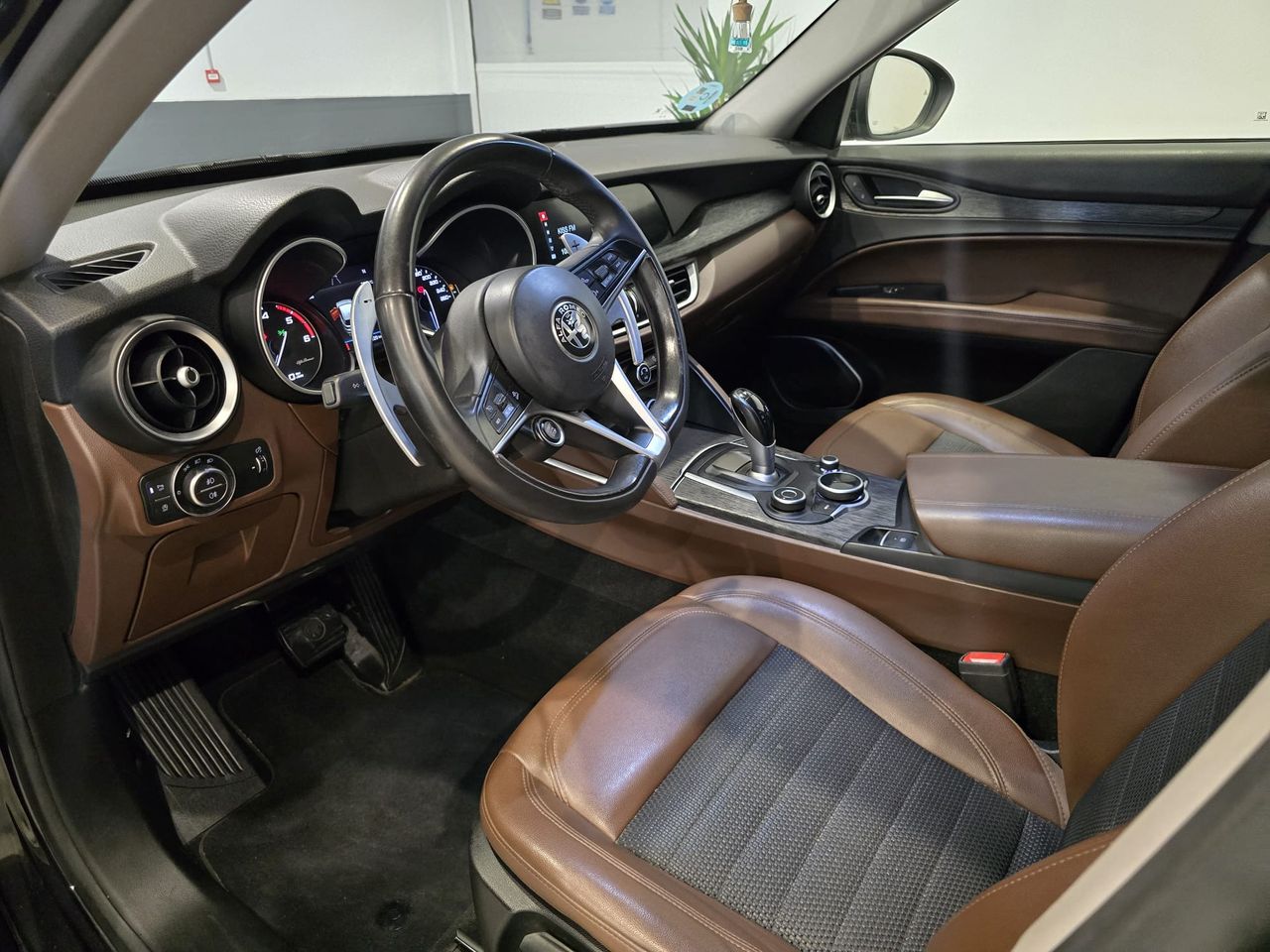 Alfa Romeo Stelvio Executive 2.2 Diesel 154 kW (210 CV) AT8 Q4 - Foto 7