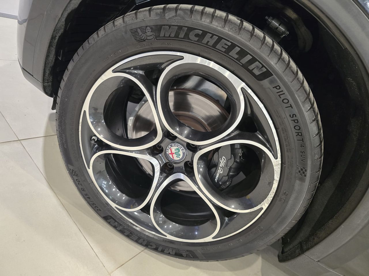 Alfa Romeo Stelvio Executive 2.2 Diesel 154 kW (210 CV) AT8 Q4 - Foto 14