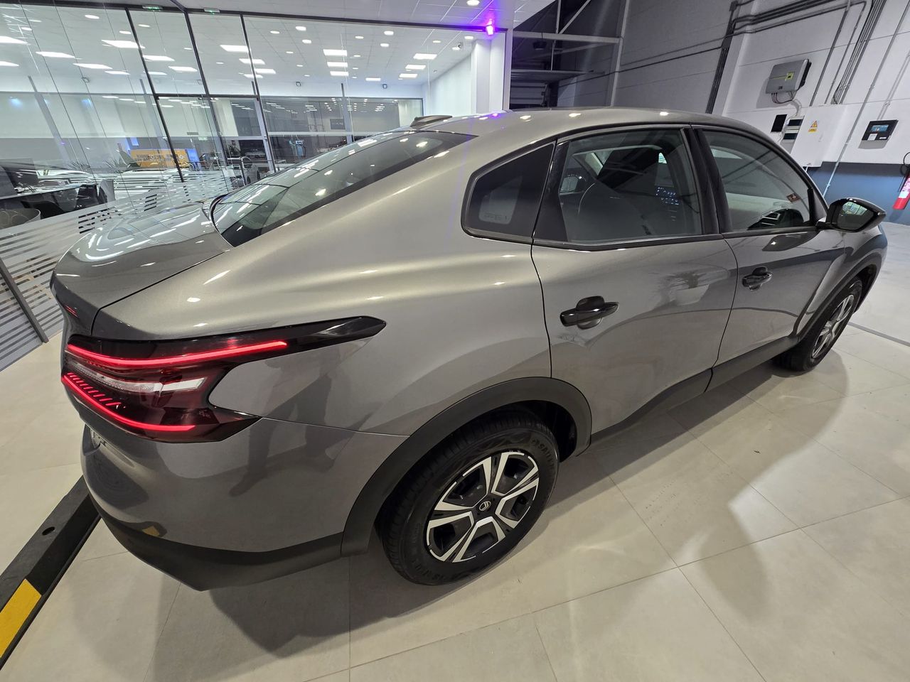 Citroën C4 X Hybrid 136 You - Foto 7