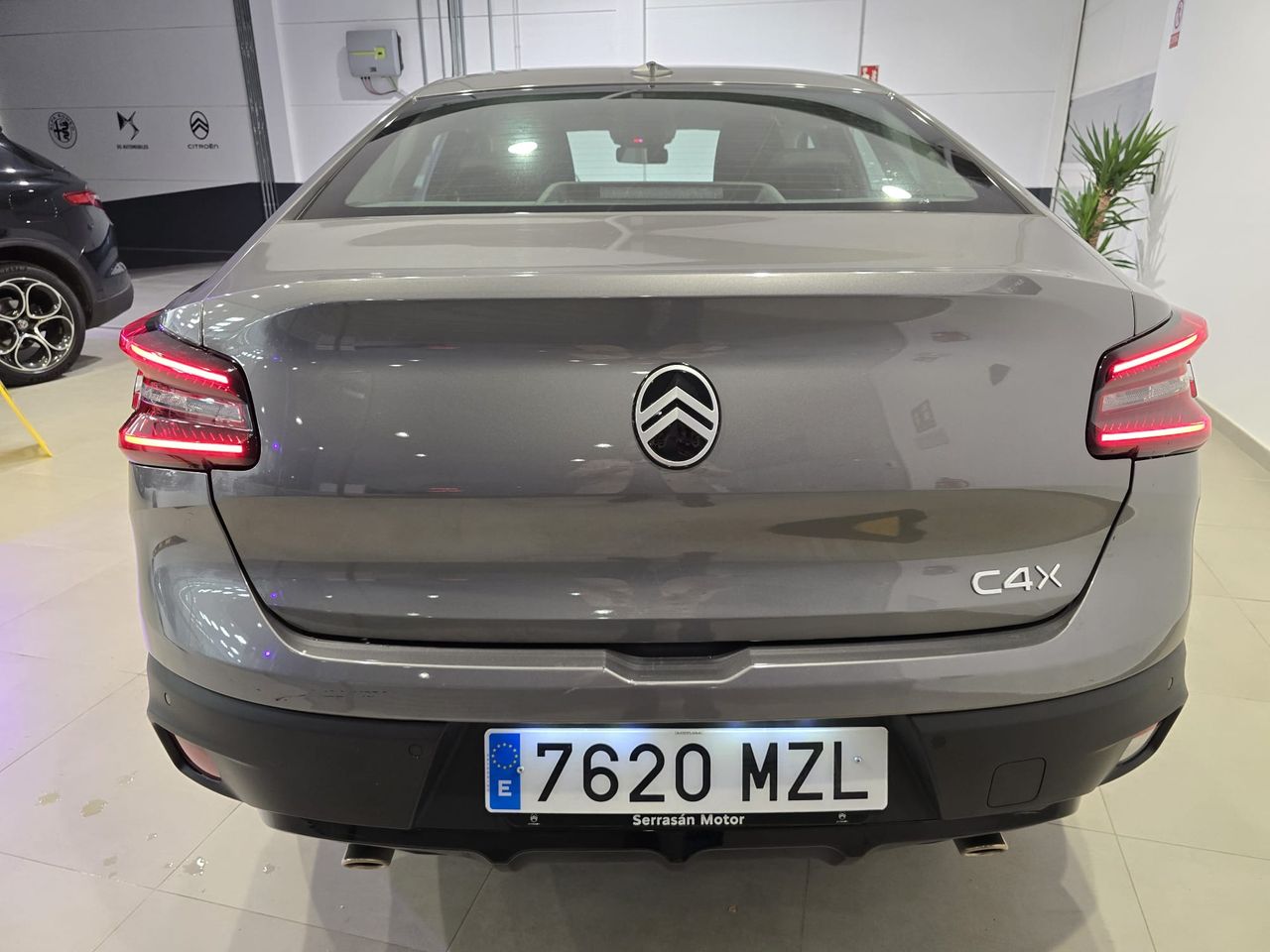 Citroën C4 X Hybrid 136 You - Foto 8