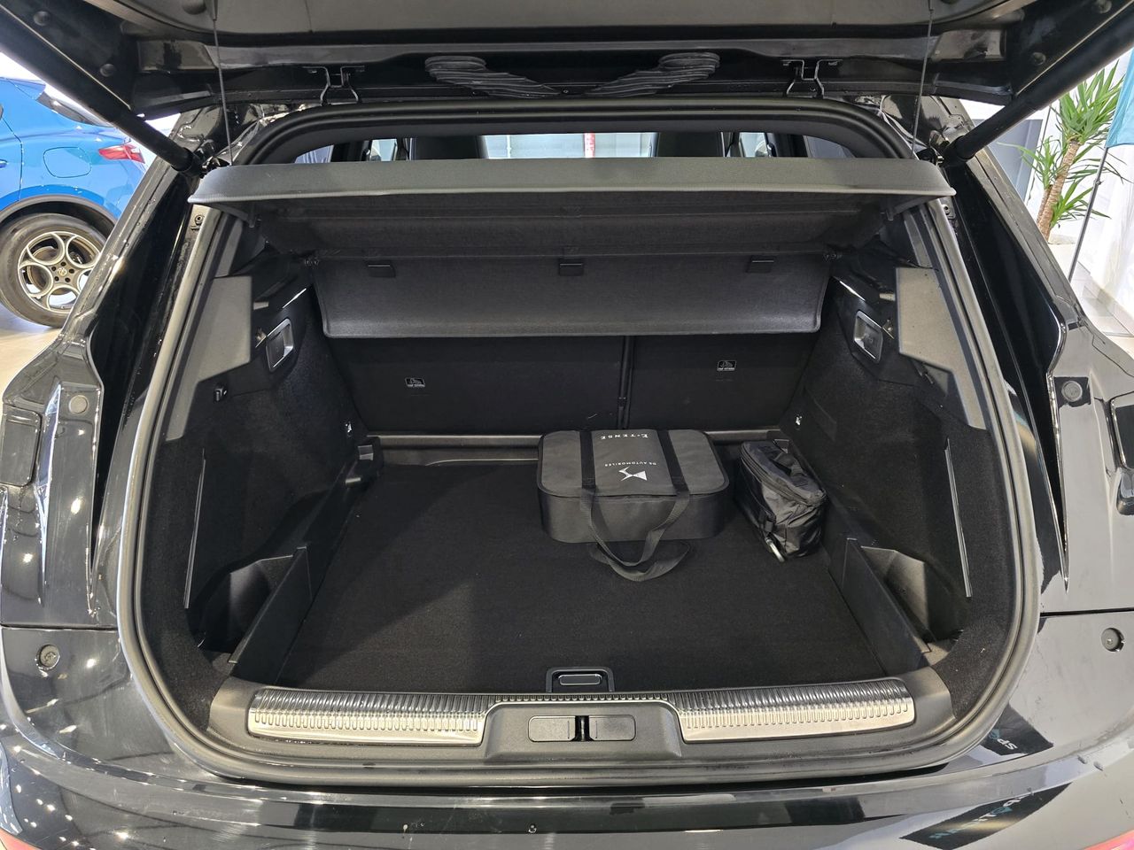 DS DS 7 E-TENSE 225 LIGNE NOIRE - Foto 18