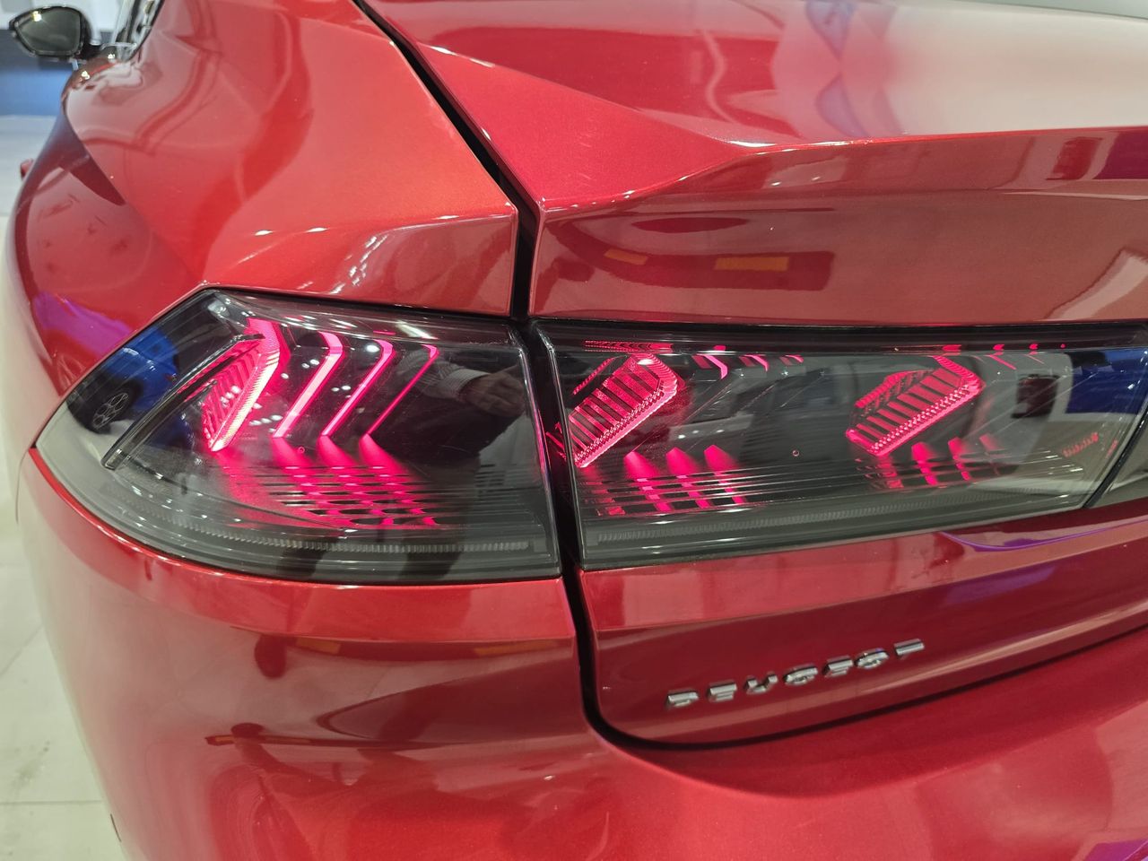 Peugeot 508 508 5P GT Pack 180 S&S EAT8 - Foto 19