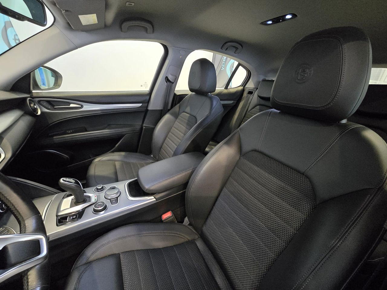 Alfa Romeo Stelvio 2.2 Diesel 140 kW (190 CV) Sprint Q4 - Foto 13