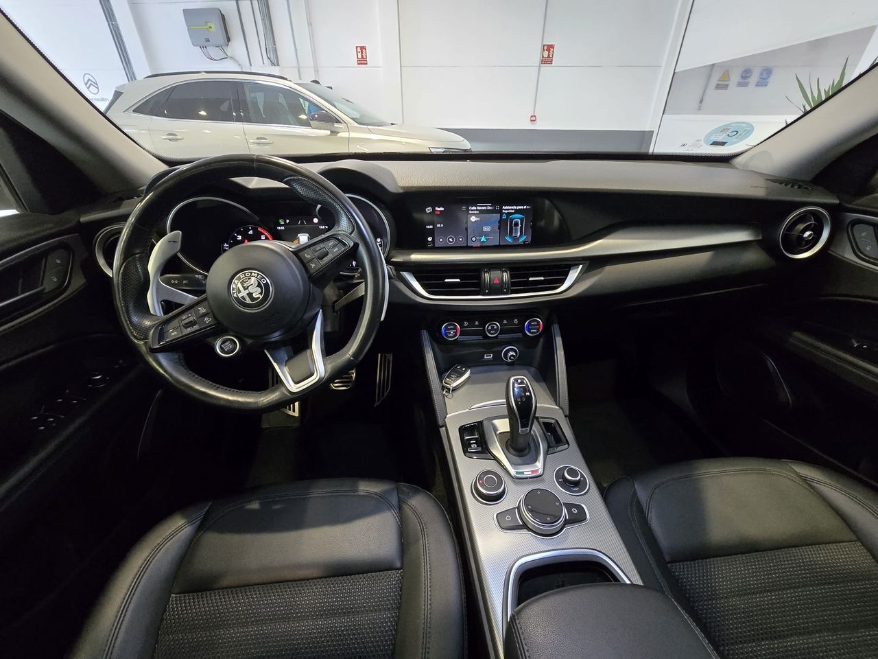 Alfa Romeo Stelvio 2.2 Diesel 140 kW (190 CV) Sprint Q4 - Foto 8